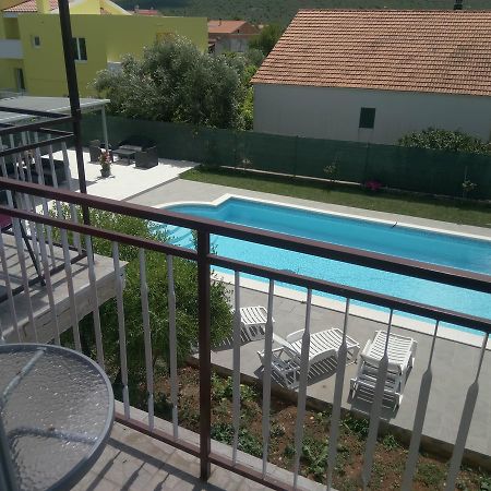 Krkahaus Hotel Lozovac Luaran gambar