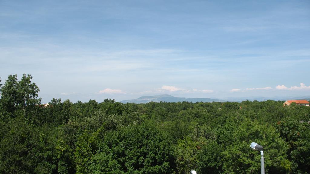 Krkahaus Hotel Lozovac Luaran gambar