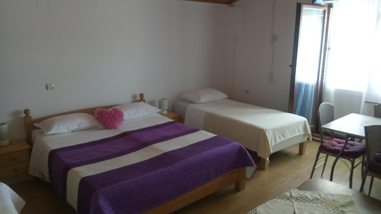 Krkahaus Hotel Lozovac Luaran gambar