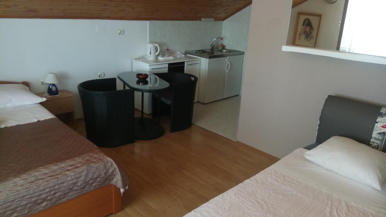 Krkahaus Hotel Lozovac Luaran gambar