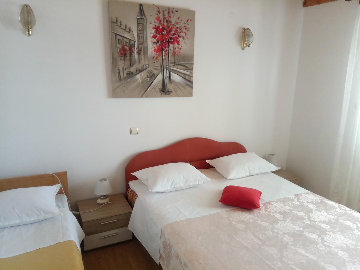 Krkahaus Hotel Lozovac Luaran gambar